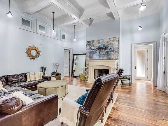 3rd image of 1060 Canter Rd NE