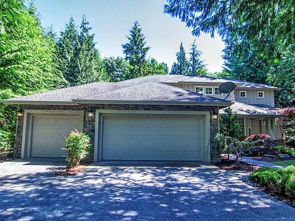 3rd image of 534 Woodridge Dr