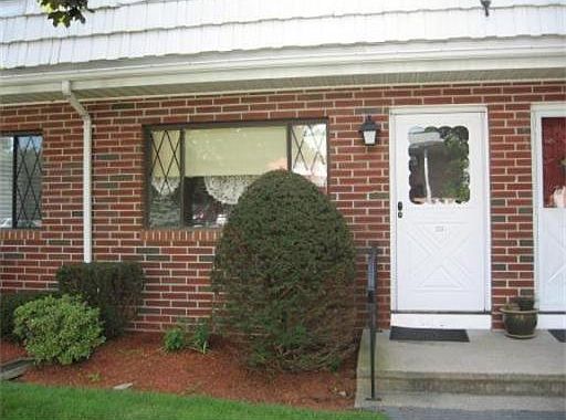 1st image of 223 Farrwood Dr