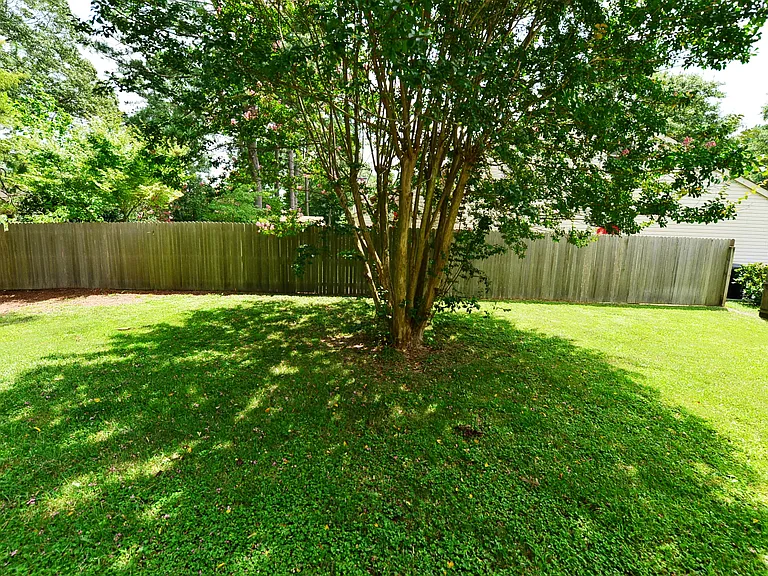 1548 Beachview Dr — Photo 28