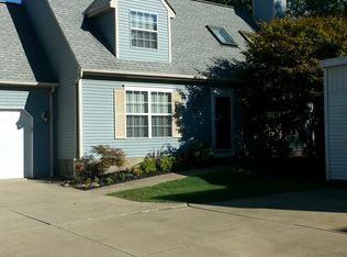 14535 Cross Creek Ln, North Royalton, OH 44133