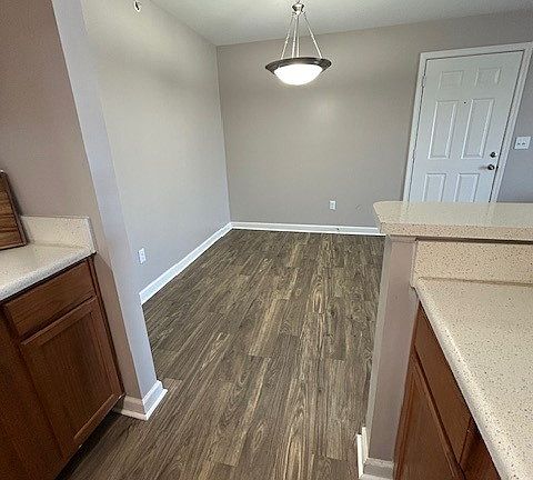 5th image of 469 Ponder Pl #3afe9938b
