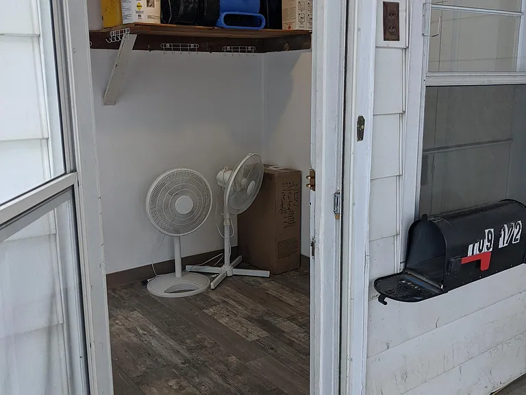 109 S 8th Ave #3 — Photo 3