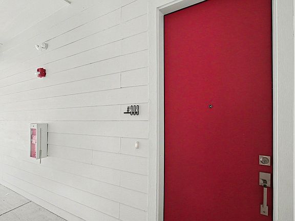 5th image of 2217 N Fitzhugh Ave #303