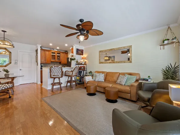 1001 NE 8th Avenue #212, Delray Beach, FL 33483