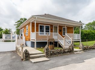 10 Suffolk St, Bellingham, MA 02019