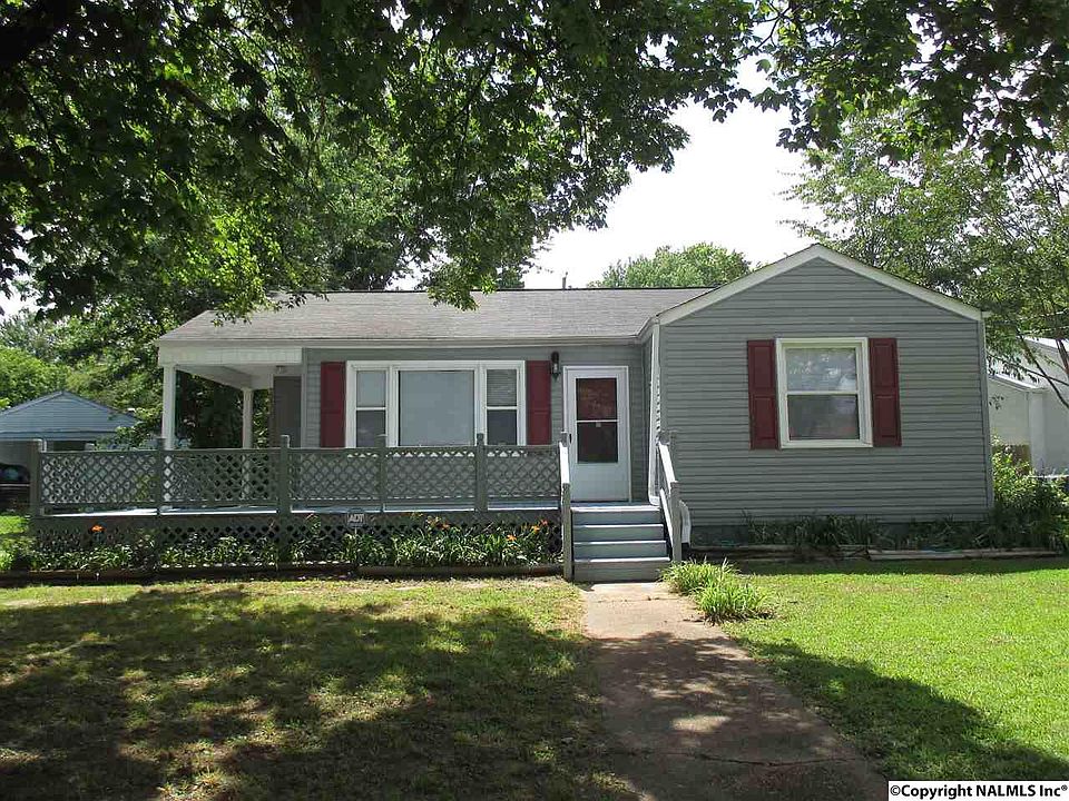 1st image of 901 Linwood Dr NW