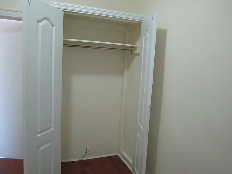 2304 Atlantic Ave #2L — Photo 5