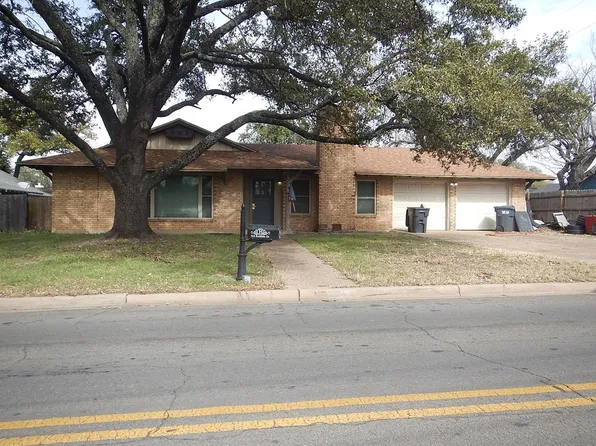 925 Rambler Dr, Waco, TX 76710