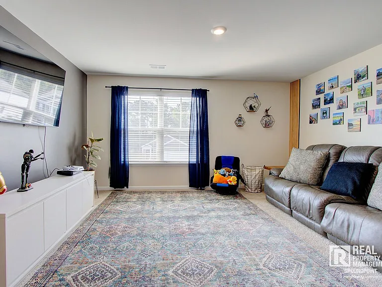 146 Ivory Shadow Rd — Photo 15