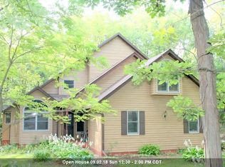 9300 147th St W, Taylor Ridge, IL 61284