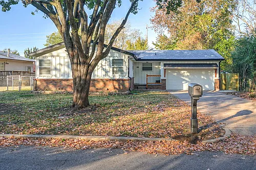1614 S Elm Ave W Photo 1 1614 S Elm Ave W Photo 1