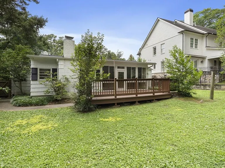 2151 Radcliffe Dr NW — Photo 35