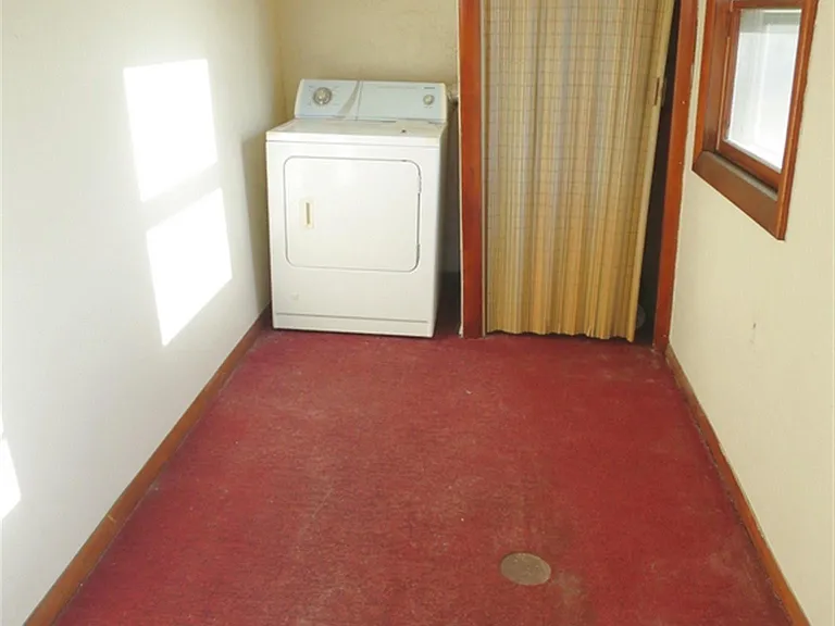 40 Sterling St #2 — Photo 7