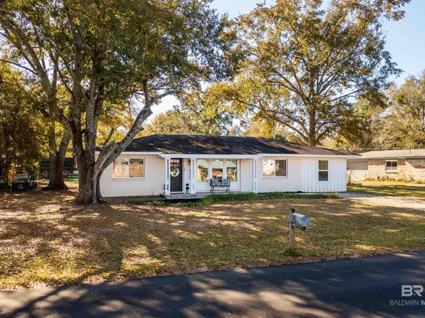 18330 Sidney Ave, Robertsdale, AL 36567