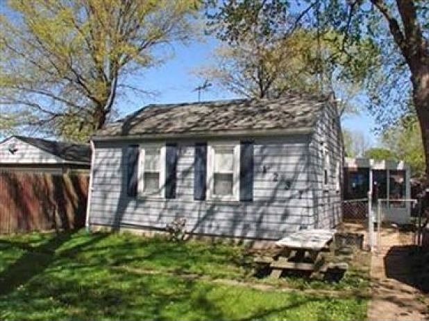 1st image of 1237 E 348th St