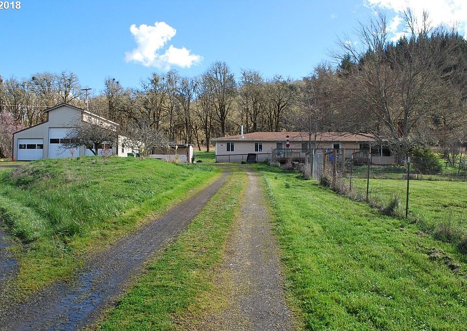 1st image of 833 Whistlers Ln