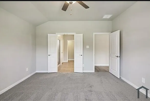 6208 Castamere Dr — Photo 24