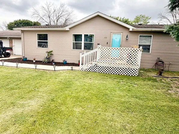 215 Church St, Manly, IA 50456