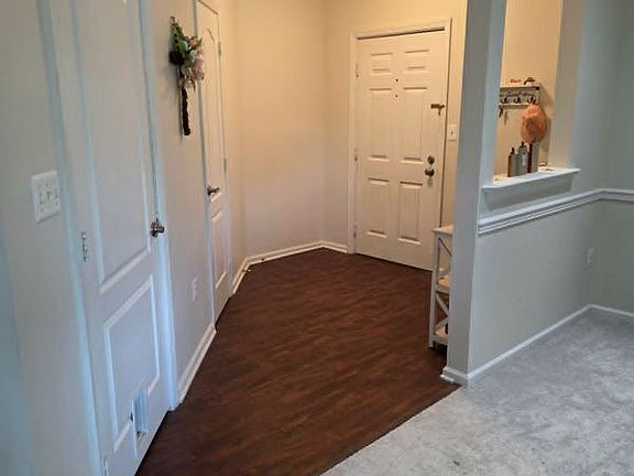 3rd image of 43300 Marymount Ter Unit 300