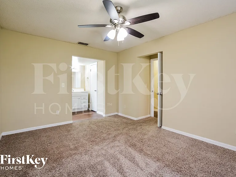 2207 Pipestone Ct — Photo 8