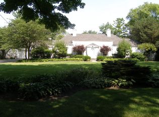 1333 Hackberry Ln, Winnetka, IL 60093