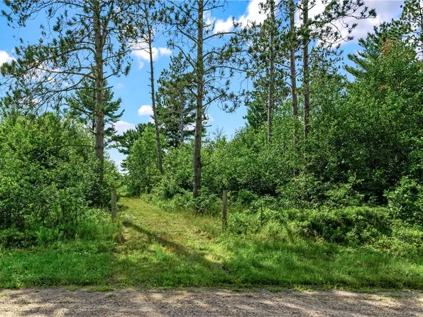 830 N Gilbertson Road, Augusta, WI 54722