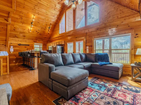 (undisclosed Address), Sevierville, TN 37876