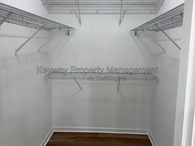 615 Goodale Ln — Photo 14