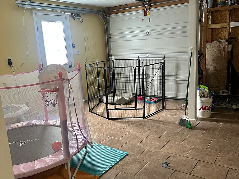 1733 Meadows Rd — Photo 30