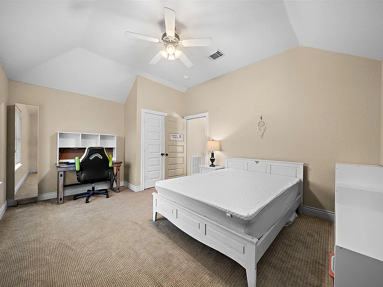 22634 Cascade Springs Dr — Photo 30