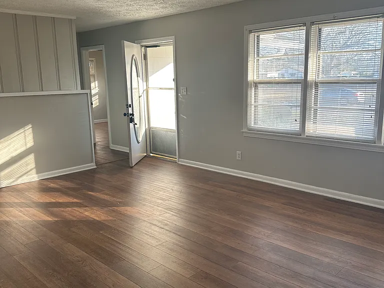 205 McCrary Dr — Photo 4