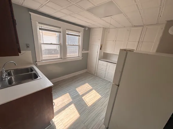 158 E Hazeltine Ave Floor 2, Buffalo, NY 14217