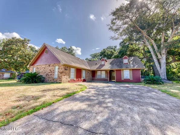 214 McGuire Dr, Long Beach, MS 39560