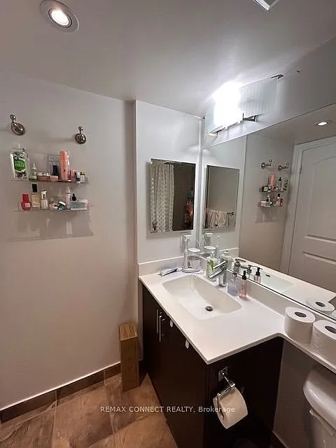 2 bed, $2,600 — Photo 4