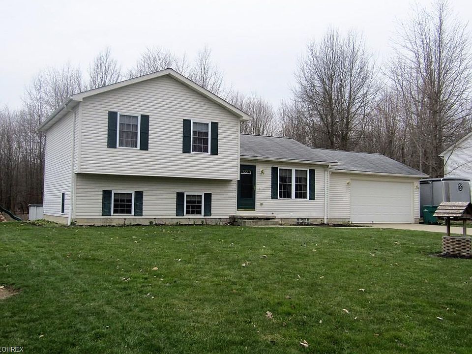 1st image of 674 Breezewood Ln