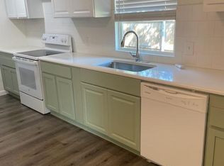 702 1/2 Shawnee St, Graham, TX 76450