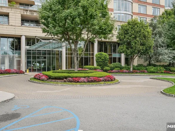 8100 River Rd APT 210, North Bergen, NJ 07047