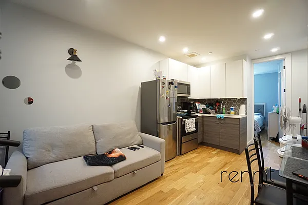 Rented by Rennit Inc. | media 12
