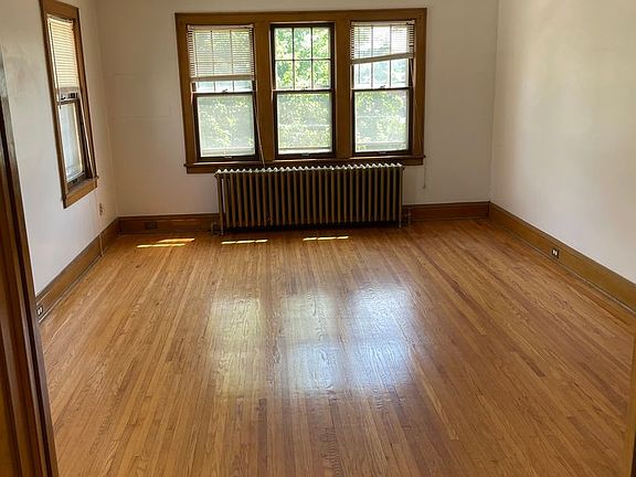3rd image of 3052 11th Ave S #5
