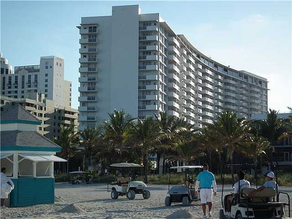 4th image of 100 Lincoln Rd #901