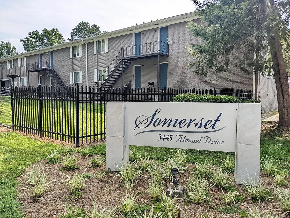 Building Photo - Somerset Apartments