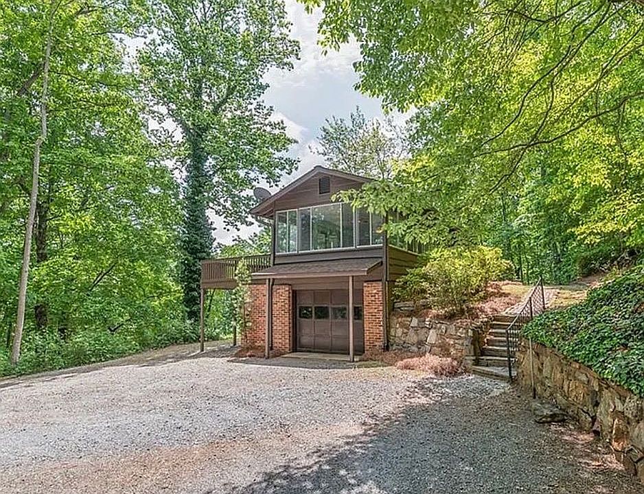 1st image of 361 Doubleday Rd