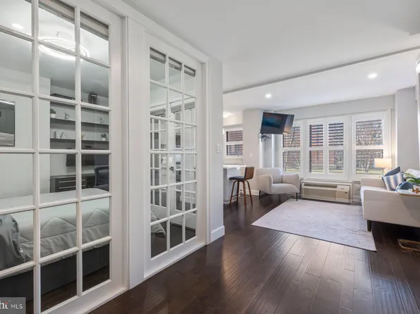 2500 Q St NW APT 217, Washington, DC 20007