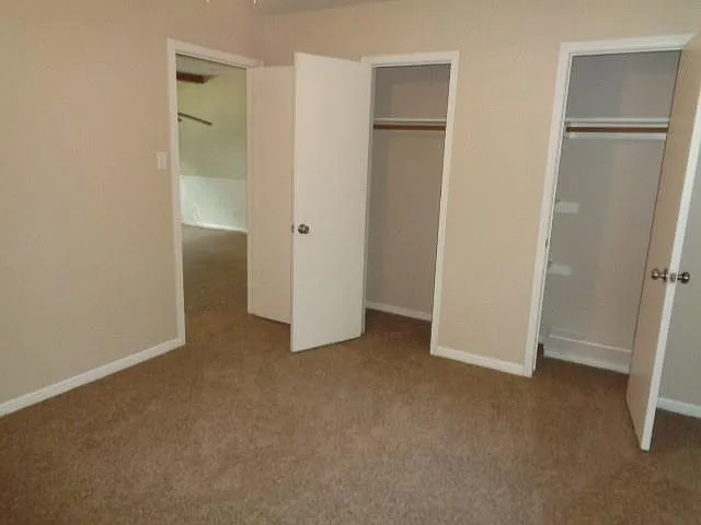 802 Baltic Ln — Photo 7