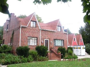 203 Little Plains Rd, Huntington, NY 11743