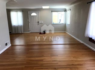 1076 S Monroe St, Denver, CO 80209