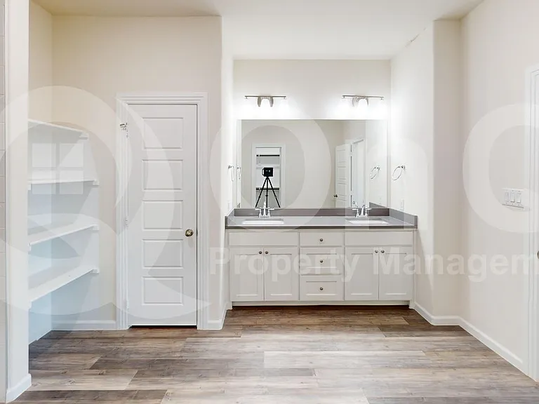 16154 Doe Lake Dr — Photo 12