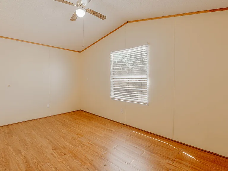 4212 N Charles St — Photo 3