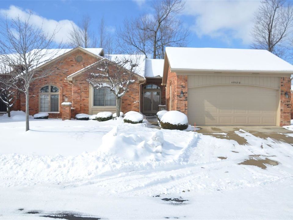 1st image of 40963 W Rosewood Dr